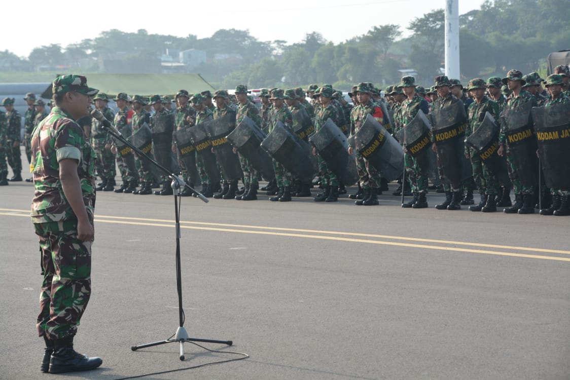 Ratusan personil TNI wilayah teritori Korem 051/Wijayakarta saat melaksanakan latihan Pengamanan Huru-Hara (PHH). Ist/Suara Bekasi Online 
